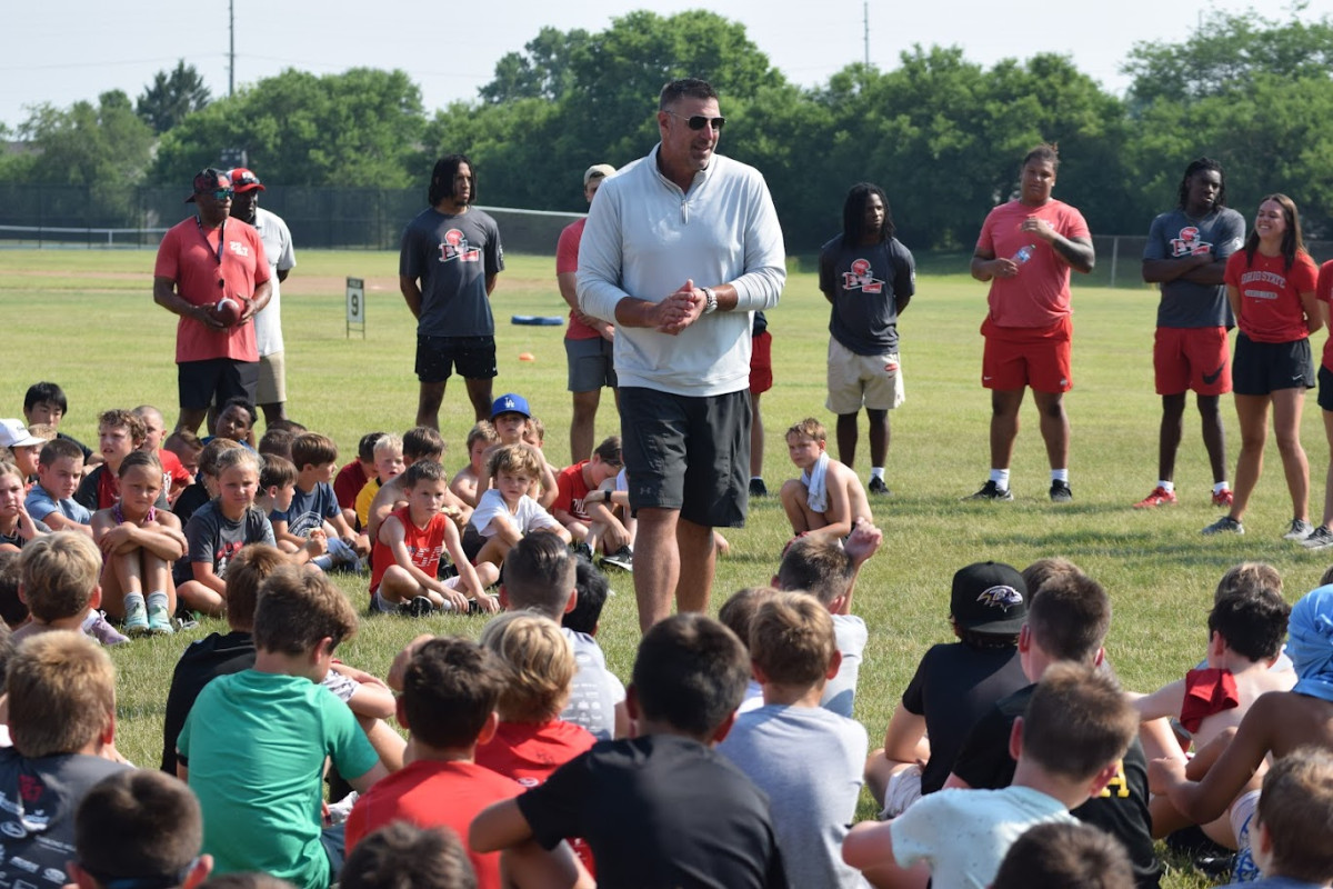 Mike Vrabel Speaking at 2nd & 7 Camp